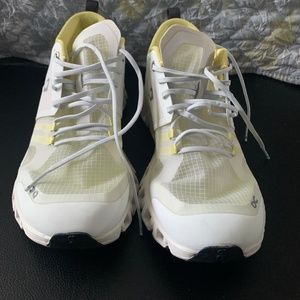 On Cloud X Shift in Vapor Women’s